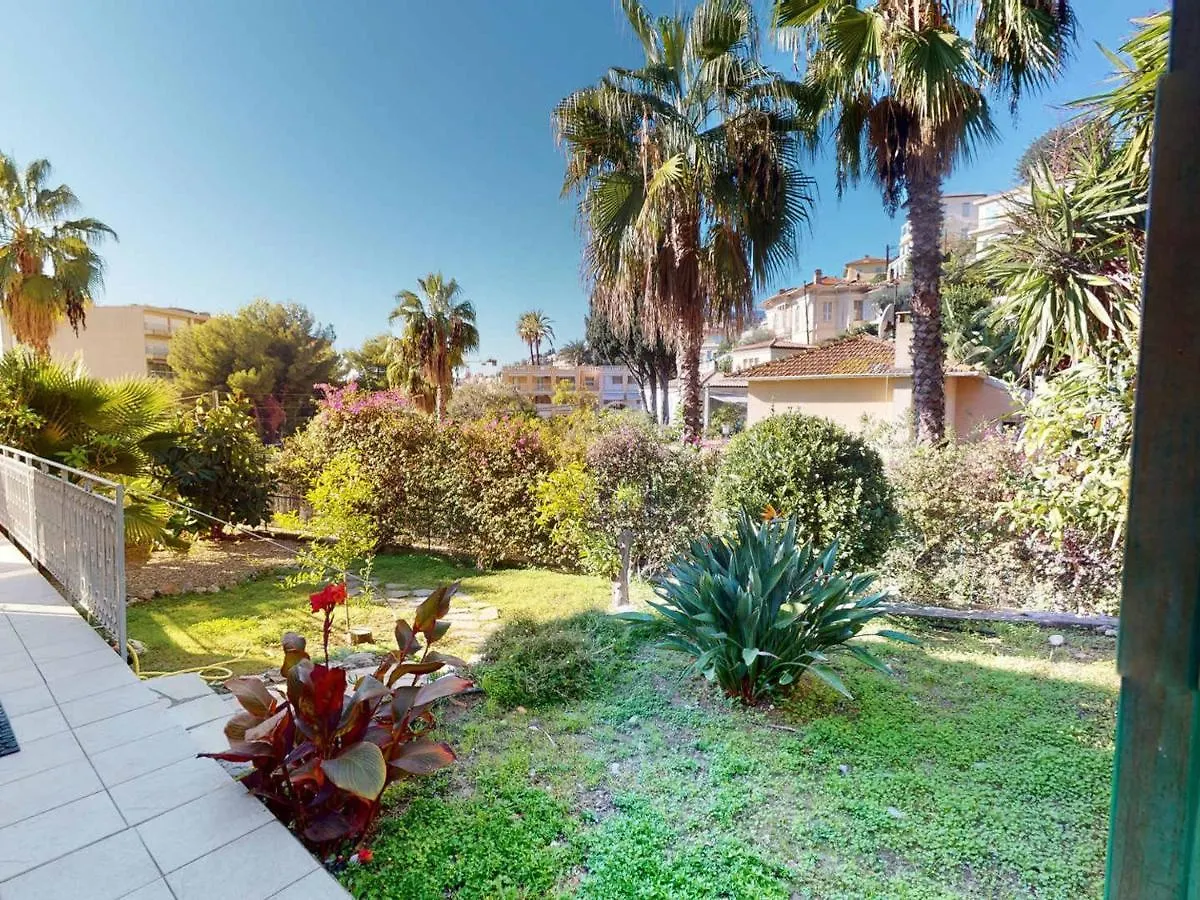 Charmant 2 Pieces Avec Terrasse, Jardin Et Parking Dans Residence Avec Piscine A Menton - Fr-1-196-313 0*,