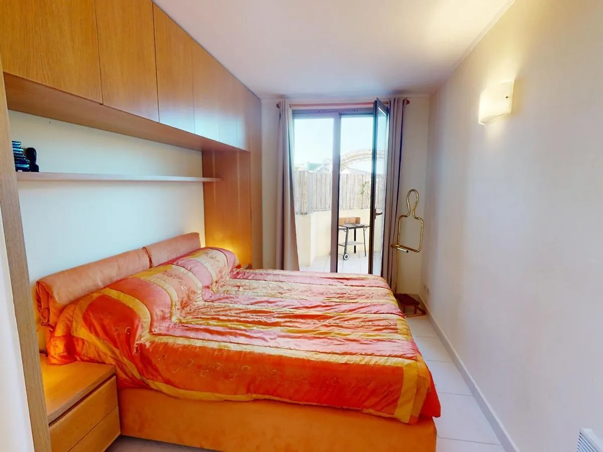 Apartment Charmant 2 Pieces Avec Terrasse, Jardin Et Parking Dans Residence Avec Piscine A Menton - Fr-1-196-313 France
